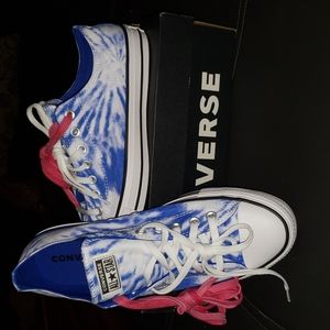 NWT CONVERSE ALL STAR UNISEX SNEAKERS